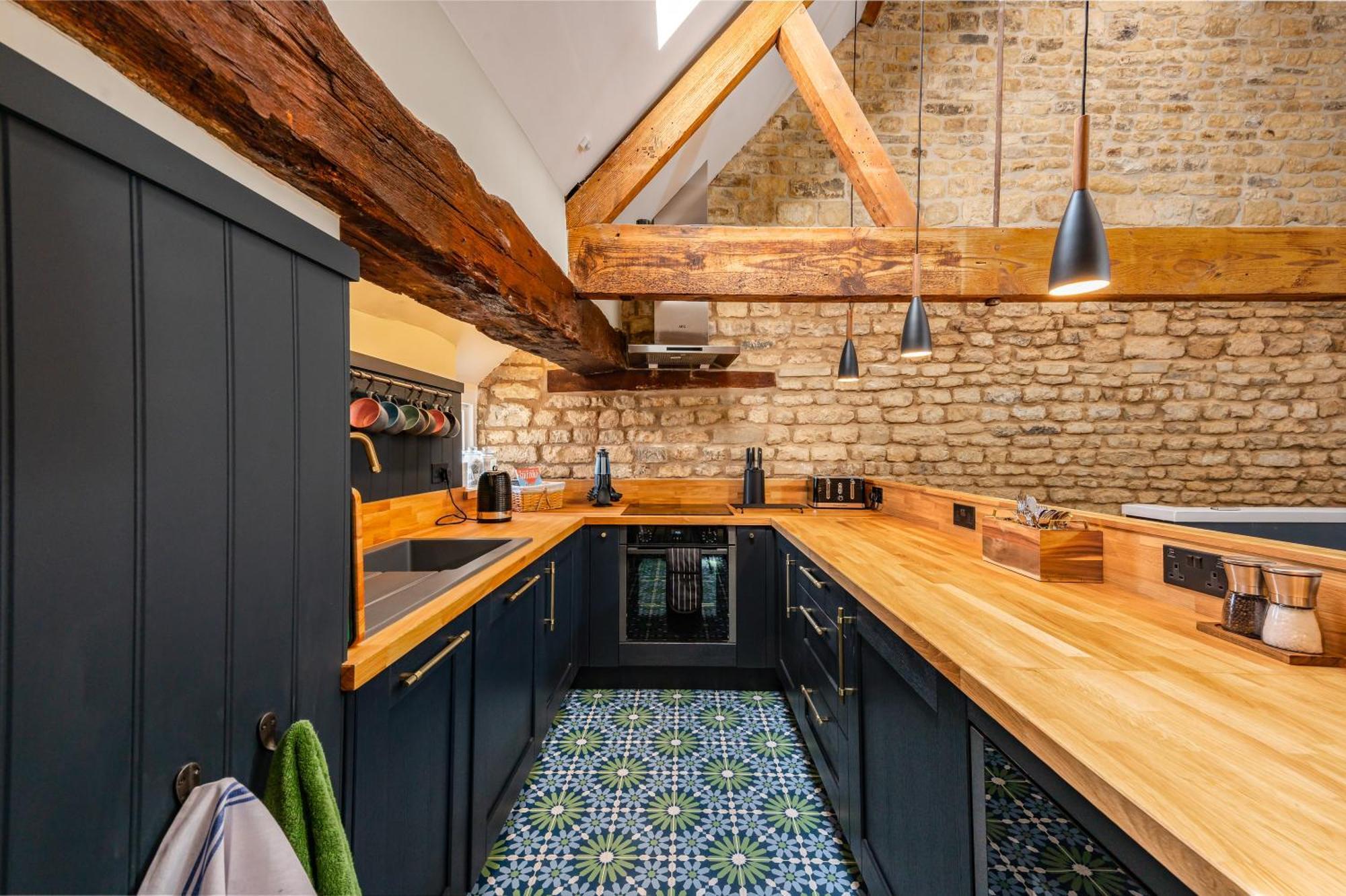 Stylish Central 6 Bedroom Converted Granary Стамфорд Экстерьер фото